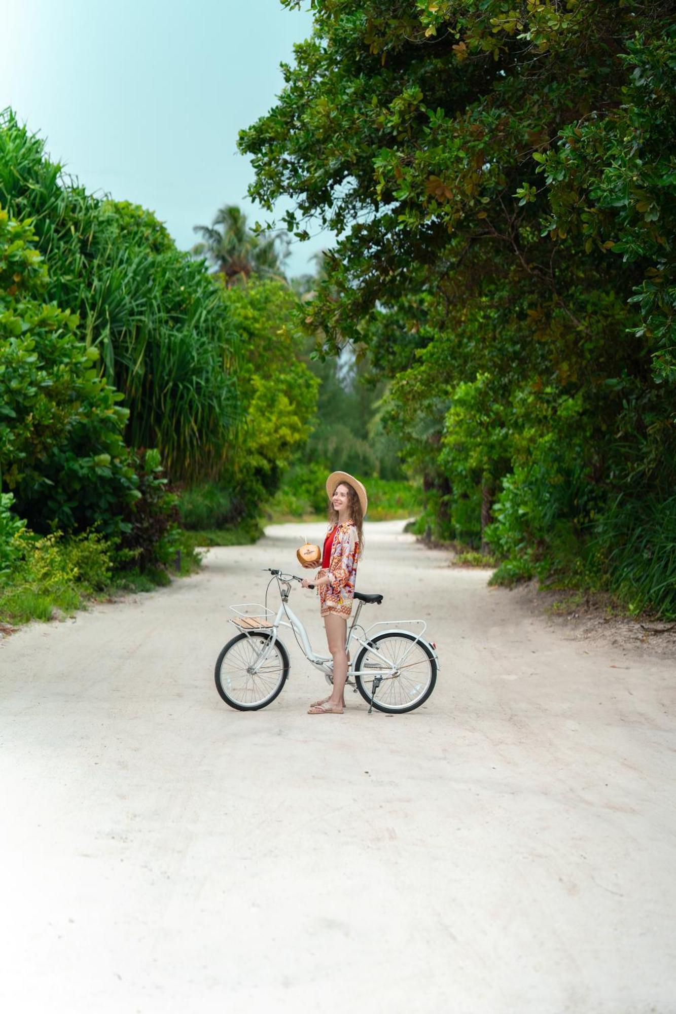 Hôtel Jawakara Islands Maldives à Lhaviyani Atoll Extérieur photo